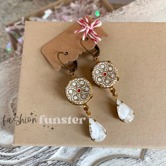 Antique Gingerbread Glass Cookie Button Givre Crystal Christmas Holiday Earrings - Picture 2 of 7